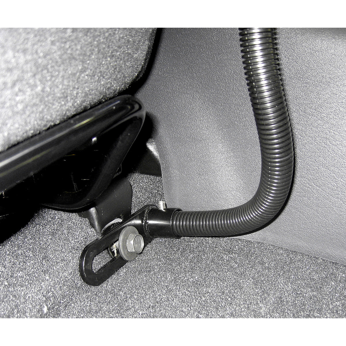RAM-B-316-1-202U:RAM-B-316-1-202U_1:RAM® Pod™ I Vehicle Mount with 18" Aluminum Rod and Round Plate - B Size