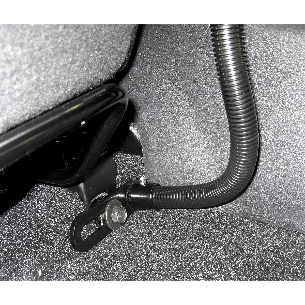 RAM-B-316-1U:RAM-B-316-1U_1:RAM® Pod™ I Vehicle Mount with 18" Rod and Socket Arm