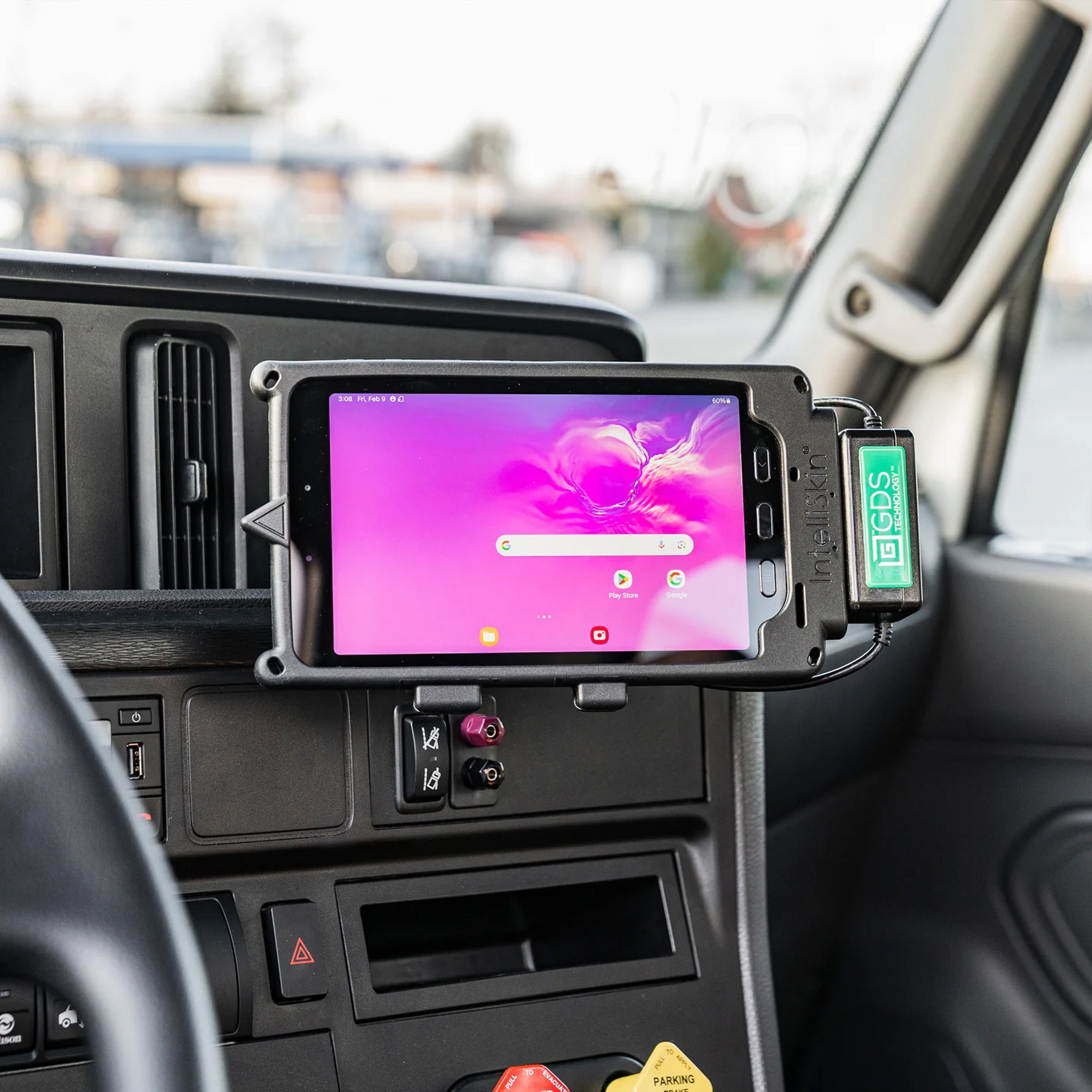 RAM-GDS-DOCK-U4CP-CAU:RAM-GDS-DOCK-U4CP-CAU_1:GDS® Uni-Conn™ Dock + Dual USB-A & USB-C with Release Button