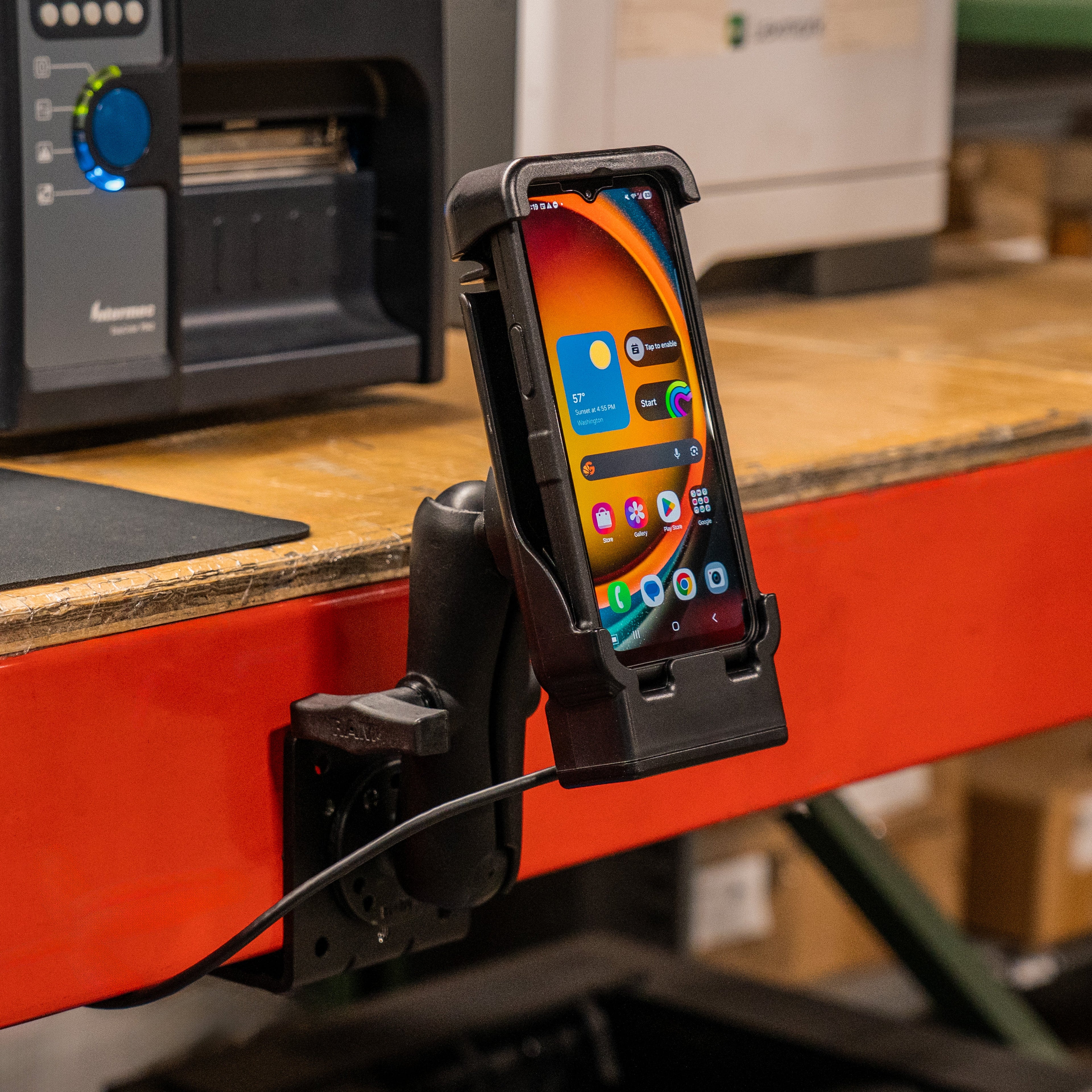 RAM-HOL-V15-SAM94PU:RAM-HOL-V15-SAM94PU_1:RAM® Powered Vehicle Dock for XCover7