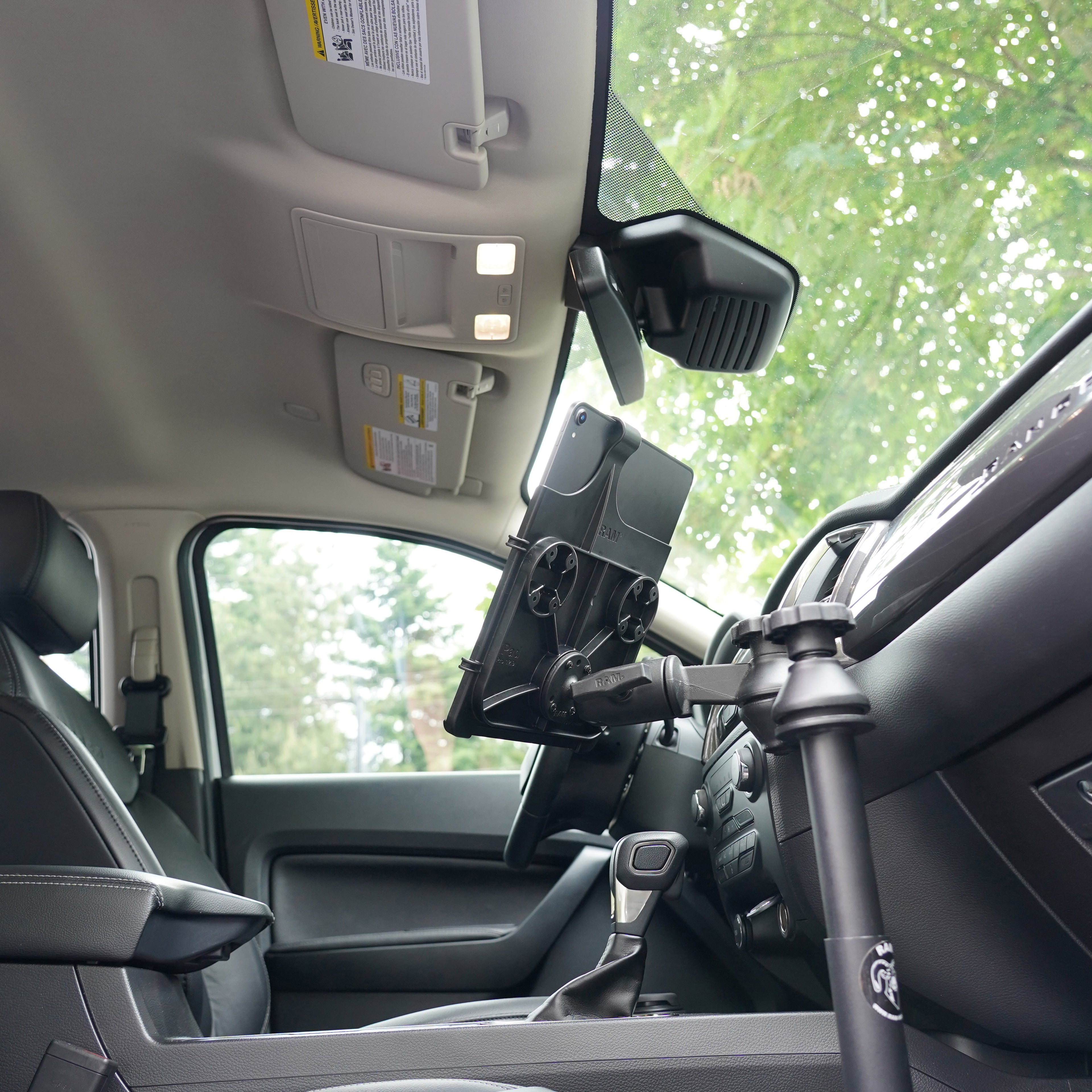 RAM-VB-202-SW2:RAM-VB-202-SW2_1:RAM® No-Drill™ Mount for Ford Explorer, Ranger, Bronco + More