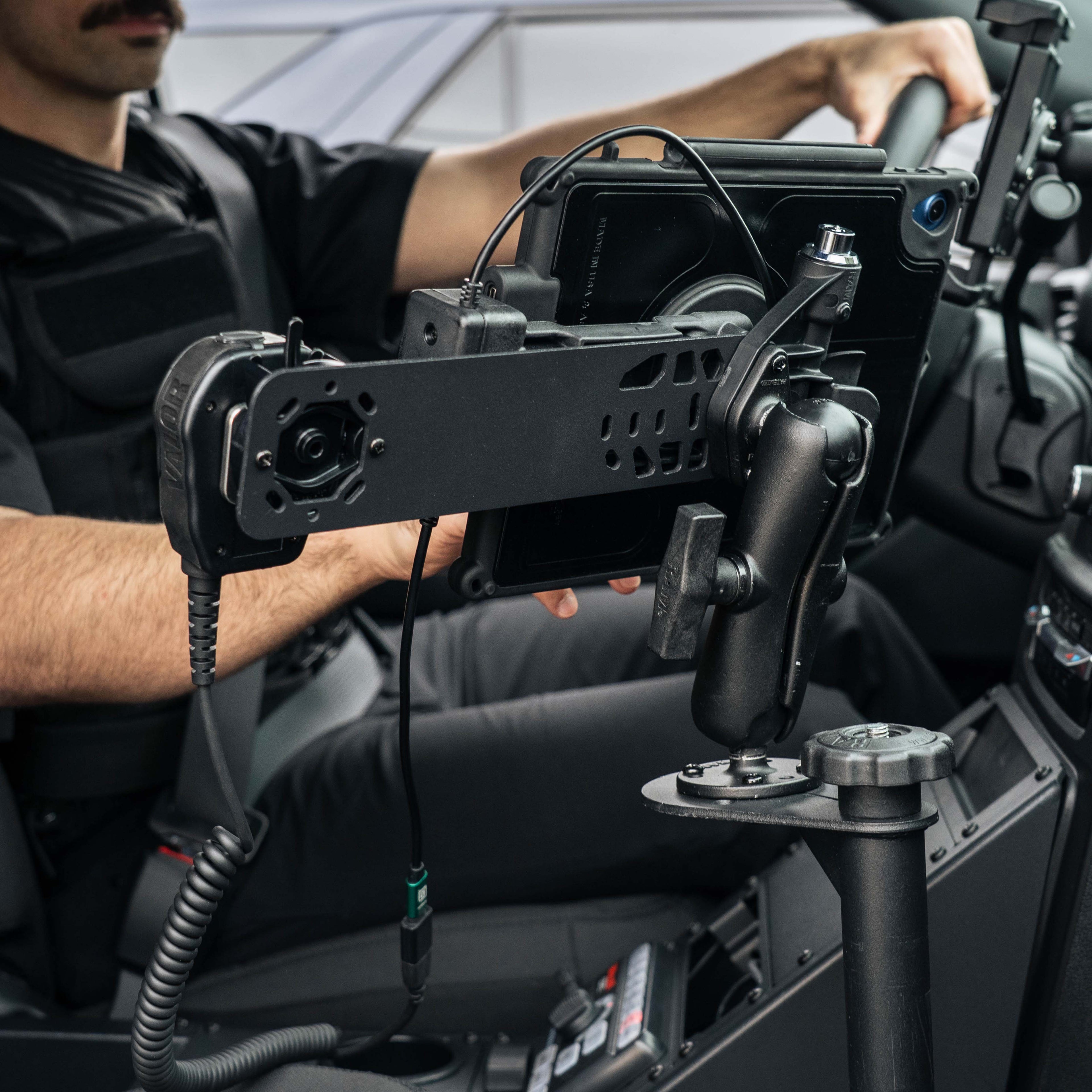 RAM-VC-MC:RAM-VC-MC_1:RAM® Universal Microphone Clip Adapter