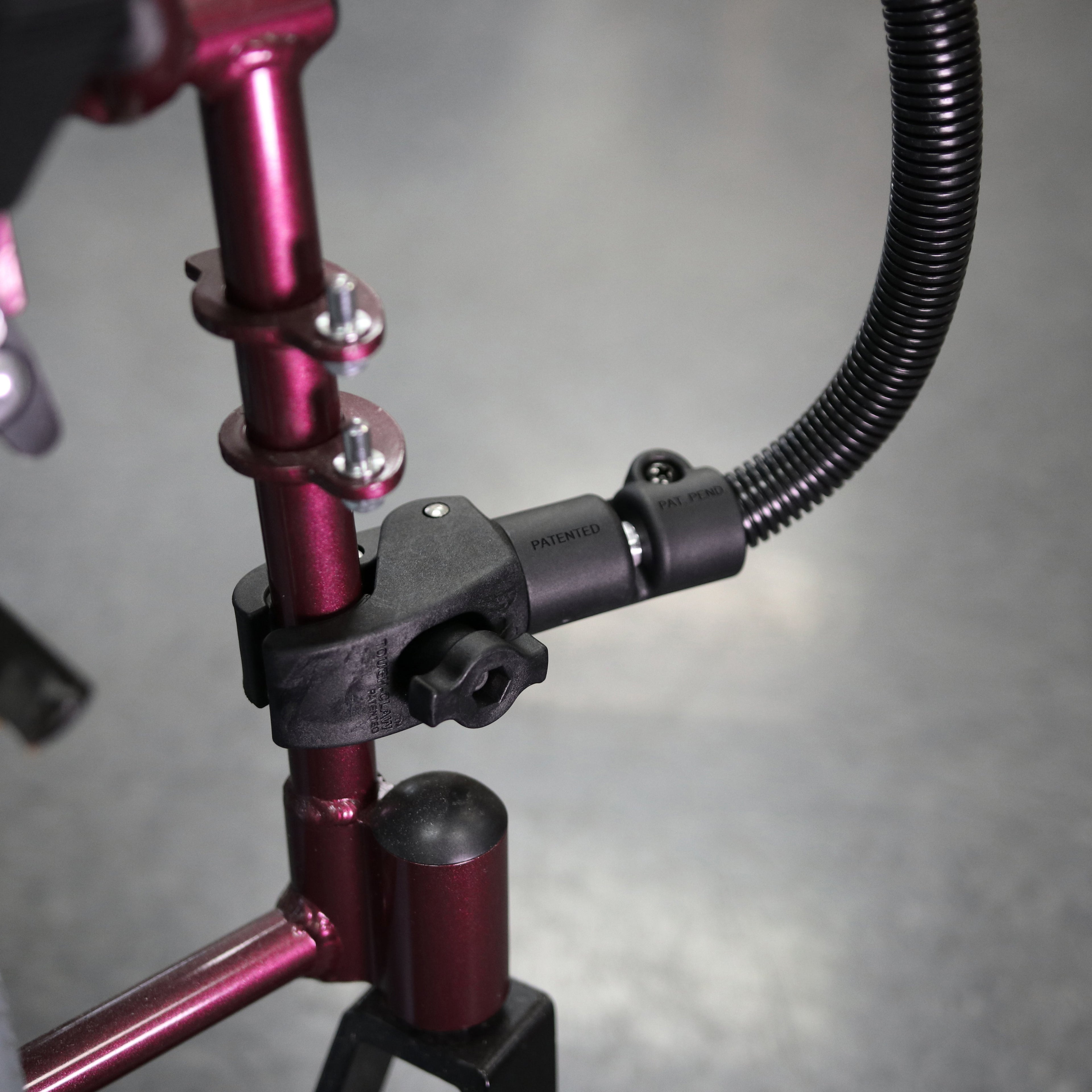 RAP-400-18-B-UN8:RAP-400-18-B-UN8_1:RAM® X-Grip® Wheelchair Leg Rail Mount for 7"-8" Tablets