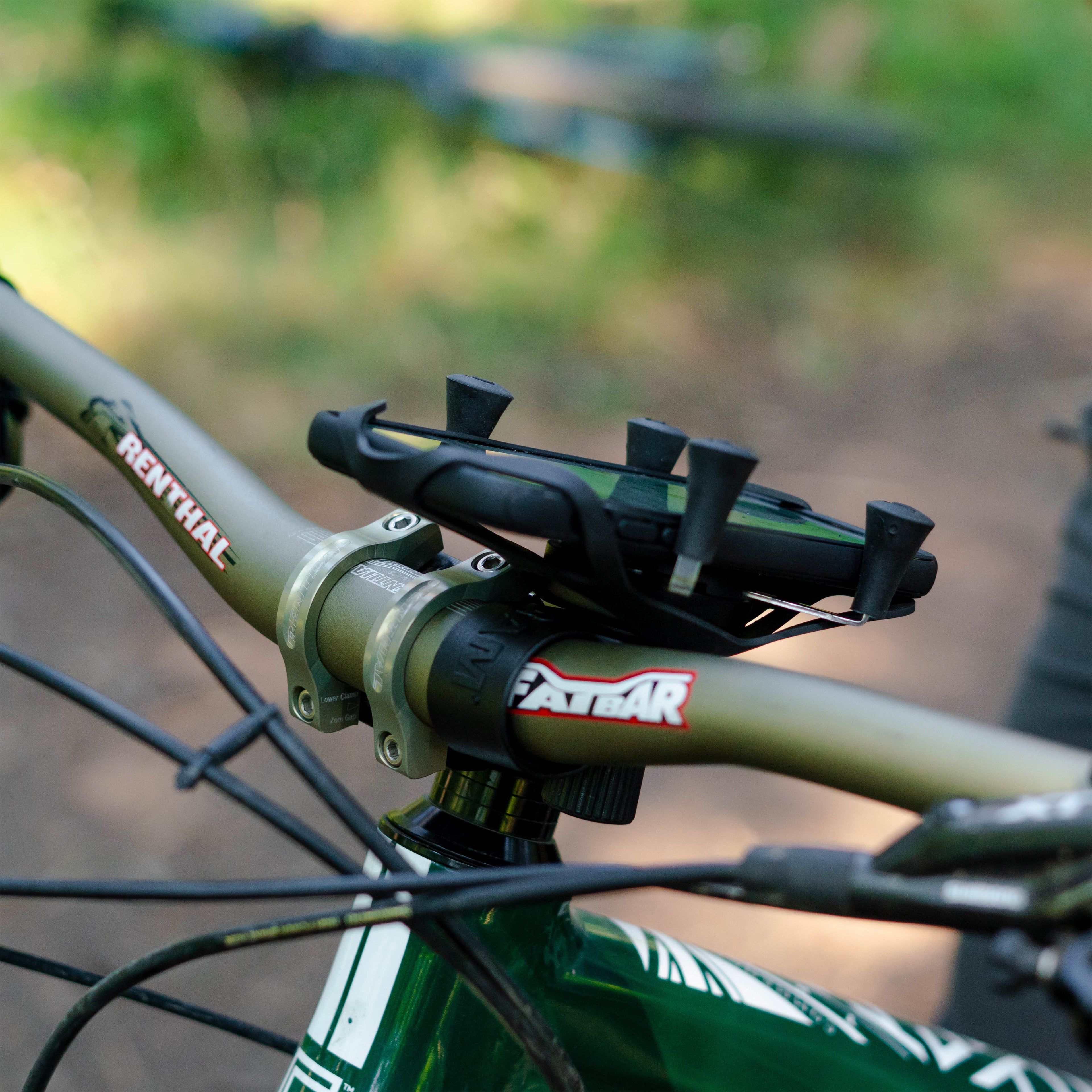 RAP-B-460U:RAP-B-460U_1:RAM® Tough-Strap™ Handlebar Ball Base